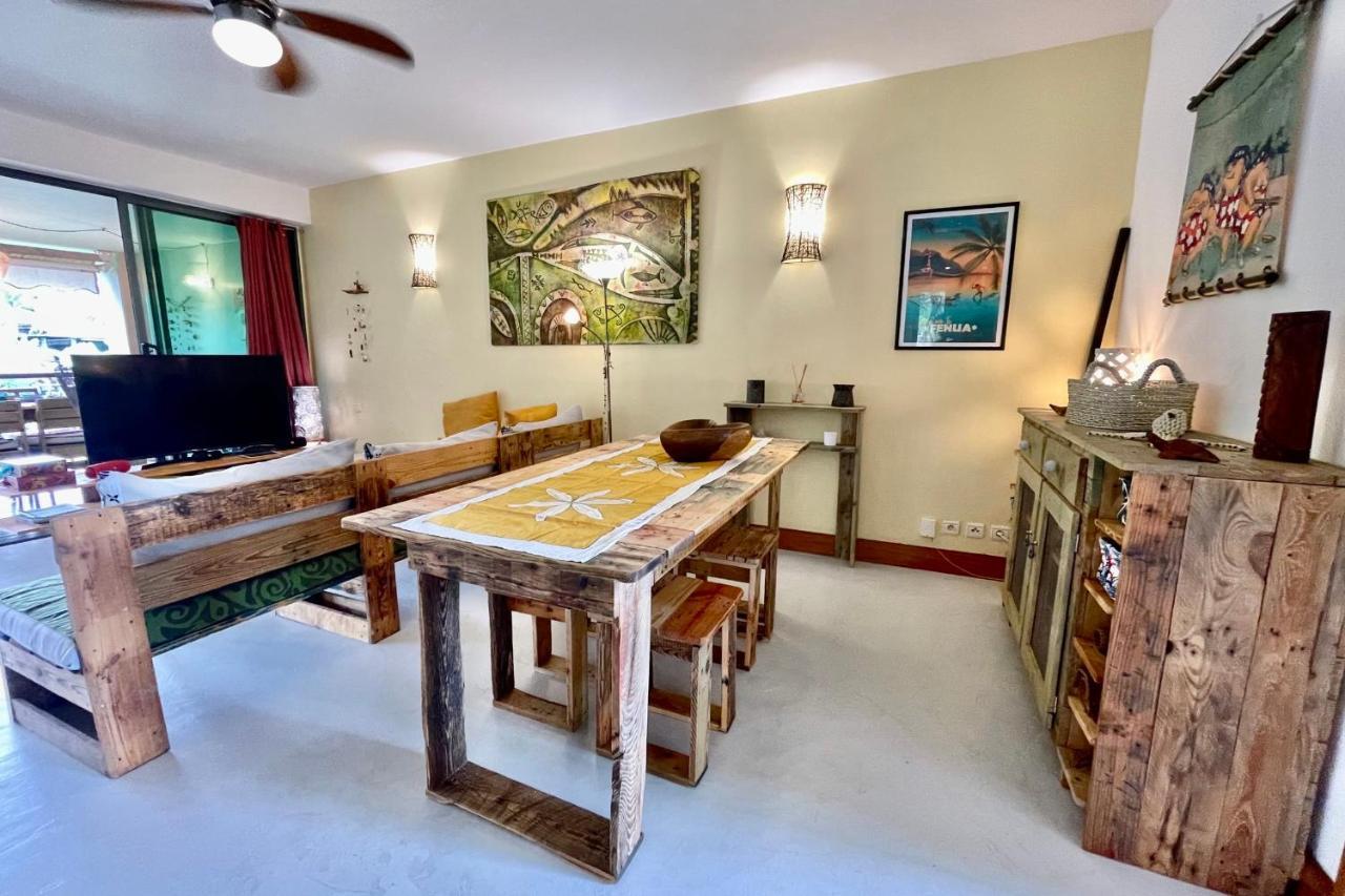 Vaiava Beach Carlton- Tahiti - Beachfront Luxury Residence & Pool - 4 Pers Punaauia  ภายนอก รูปภาพ