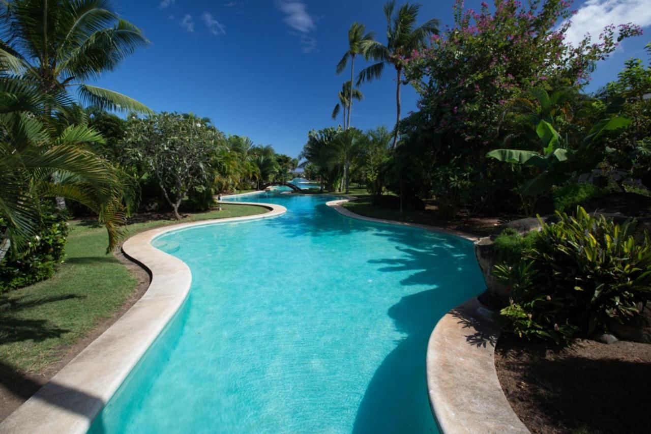 Vaiava Beach Carlton- Tahiti - Beachfront Luxury Residence & Pool - 4 Pers Punaauia  ภายนอก รูปภาพ