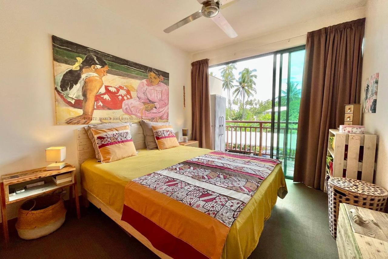 Vaiava Beach Carlton- Tahiti - Beachfront Luxury Residence & Pool - 4 Pers Punaauia  ภายนอก รูปภาพ
