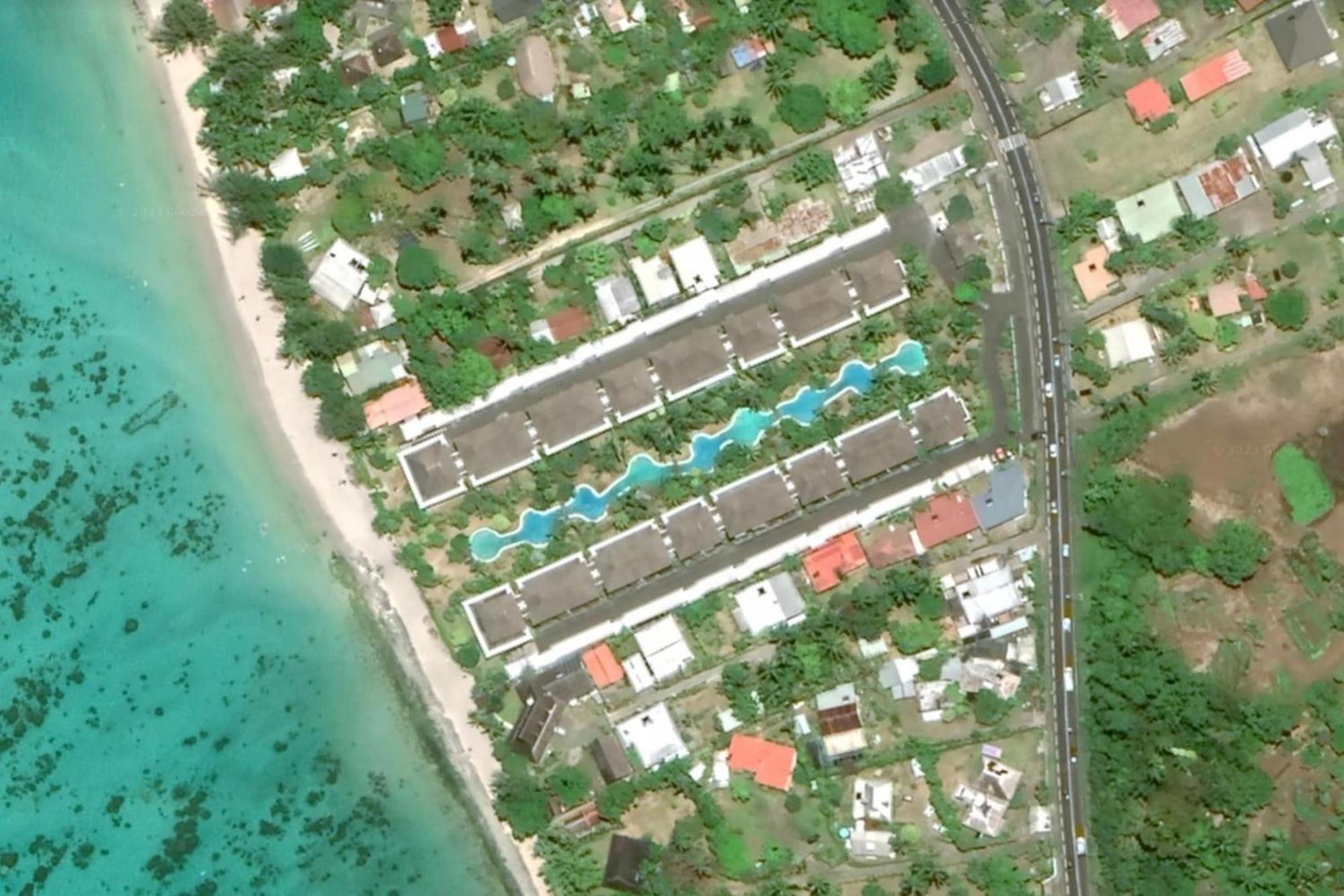 Vaiava Beach Carlton- Tahiti - Beachfront Luxury Residence & Pool - 4 Pers Punaauia  ภายนอก รูปภาพ